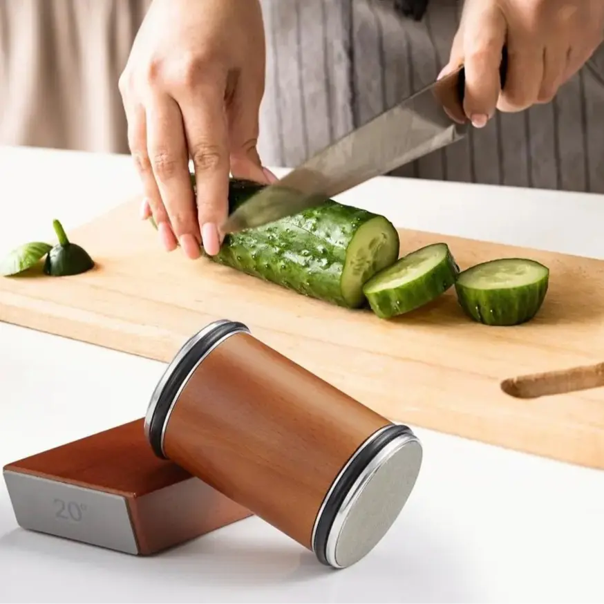 Aiguiseur-Couteau-planche-concombre