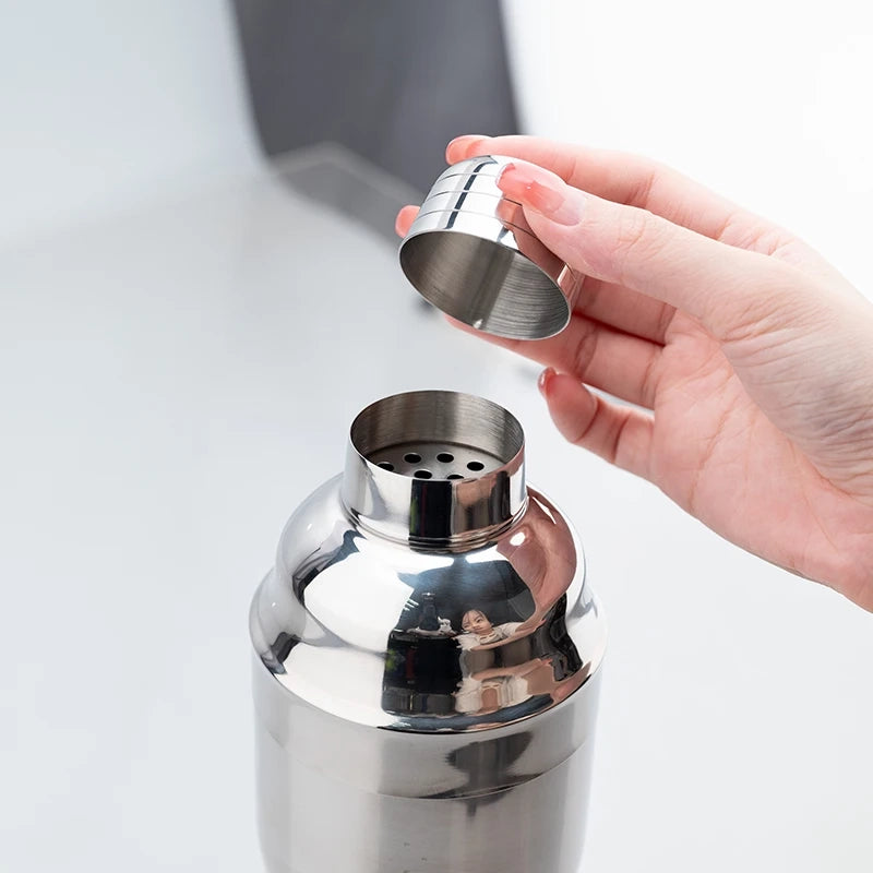 Collection shakers cocktail professionnels inox pour équipement bar complet maison