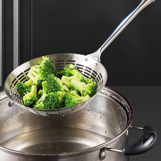 Ecumoire professionnelle - cuisine inspirante