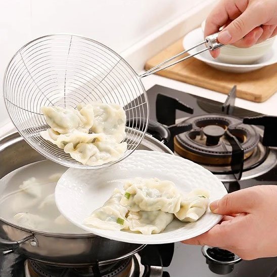 Ecumoire friture - cuisine inspirante