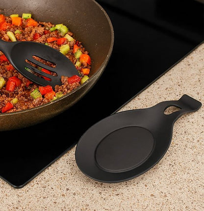 Repose cuillère en silicone noir - cuisine inspirante