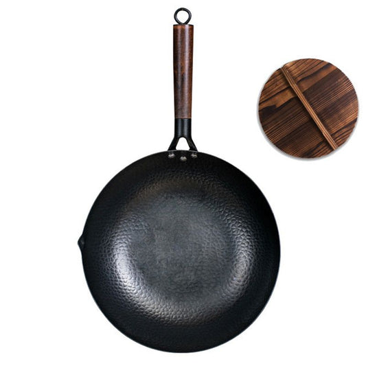 Wok en fonte 32 cm avec couvercle en bois, vue de dessus